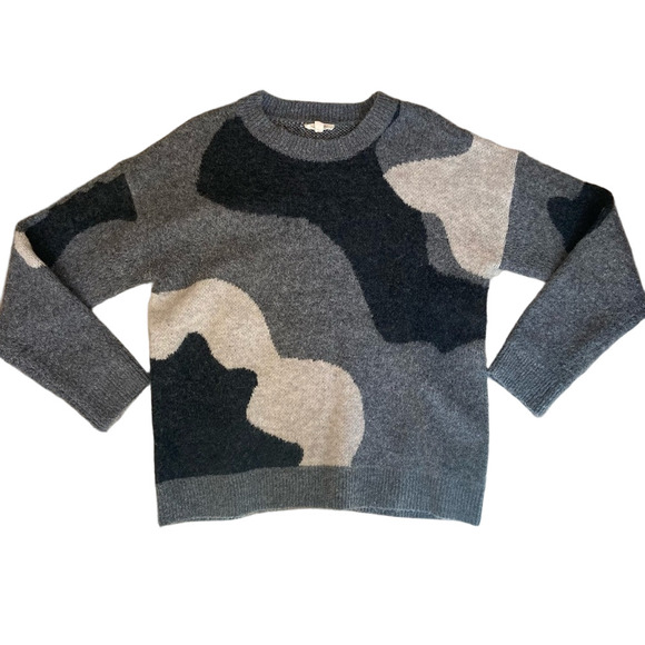 Mystree Gray and Black Patterned Crewneck Sweater - Picture 1 of 9